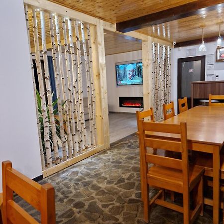 Hanul Doftana Trăisteni 外观 照片
