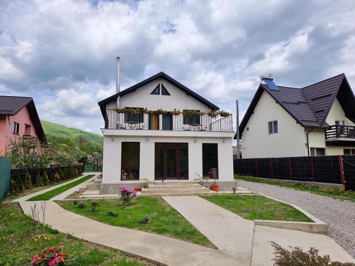 Hanul Doftana Trăisteni 外观 照片