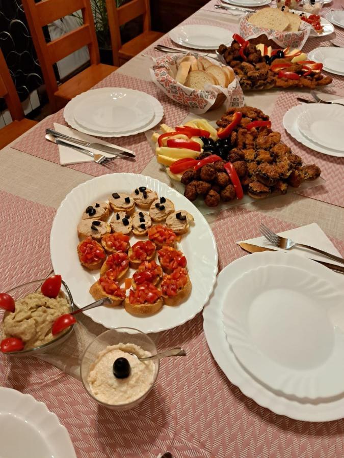 Hanul Doftana Trăisteni 外观 照片